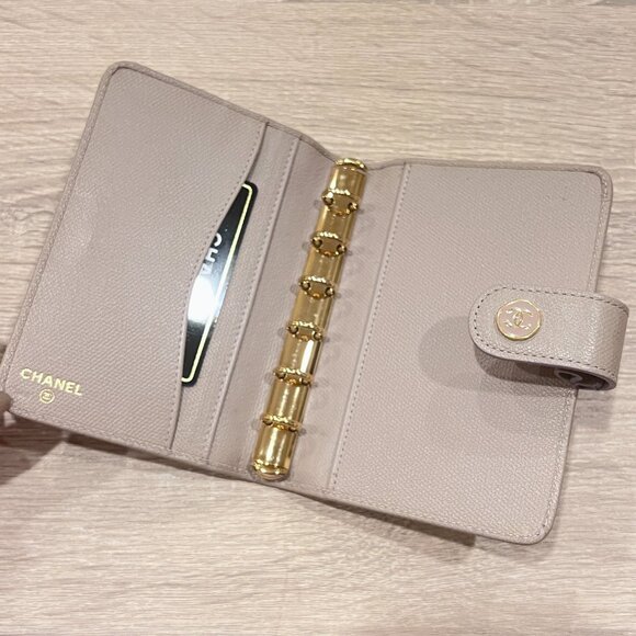 Chanel Enamel Logo PM Agenda Grey Cover Planner Notebook Cover - Pre-owned - Picture 3 of 6